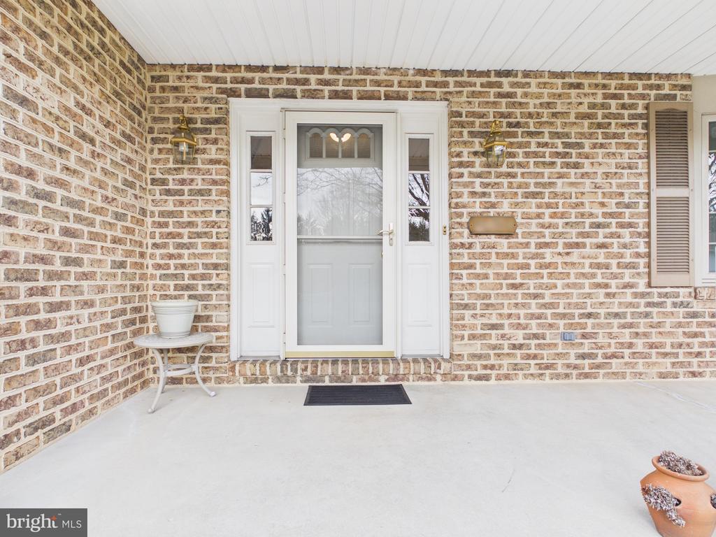2414 RYE CIRCLE