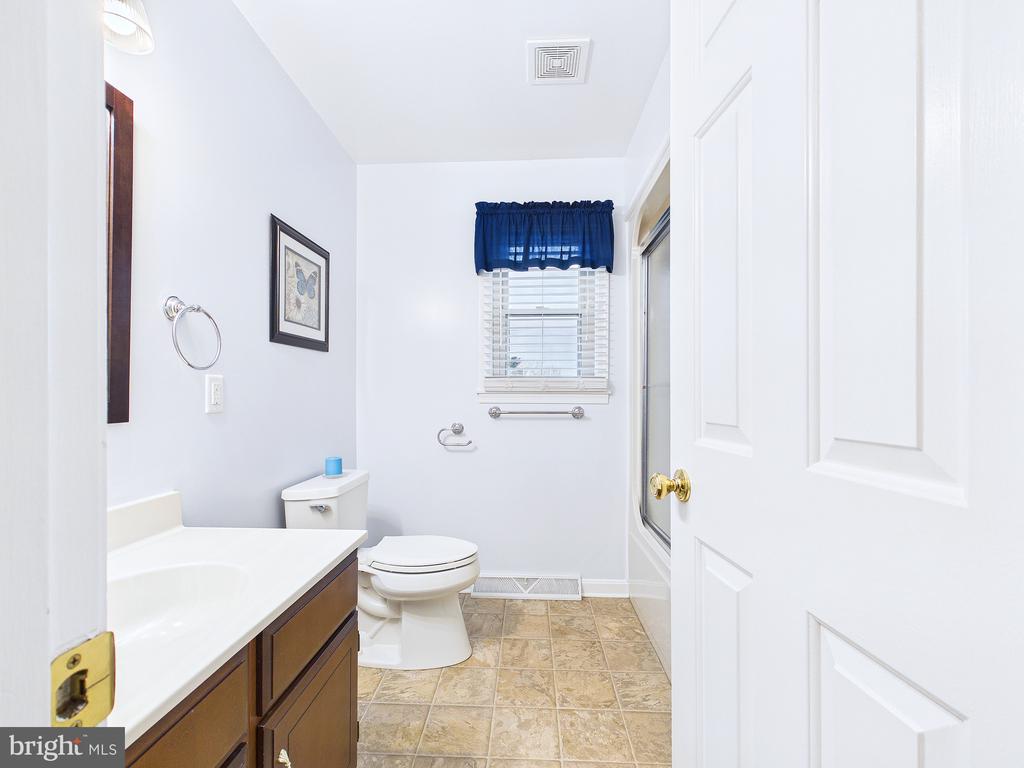 2414 RYE CIRCLE
