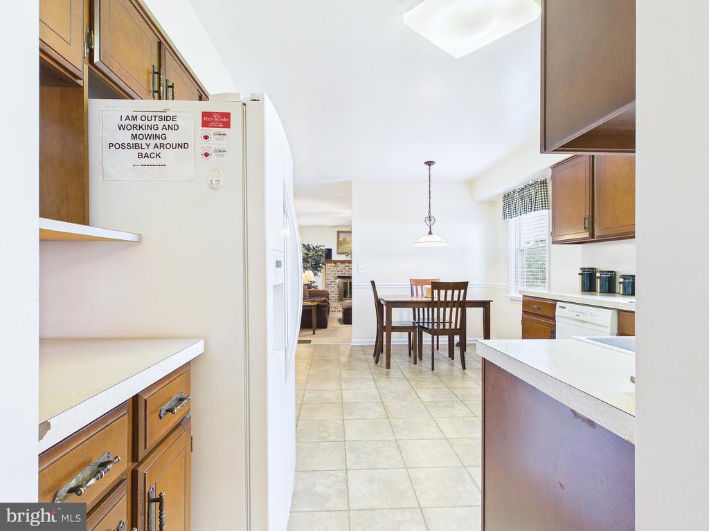 2414 RYE CIRCLE
