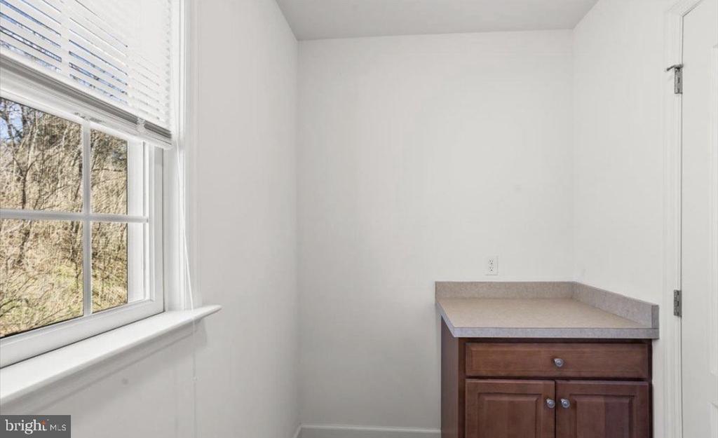 10 LENOX COURT