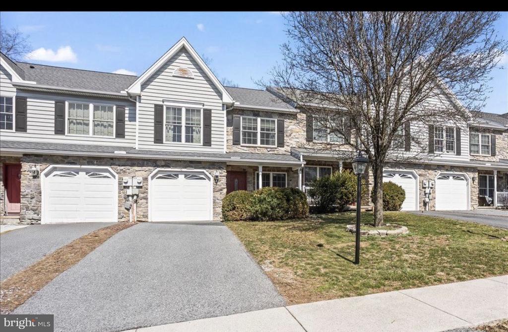 10 LENOX COURT