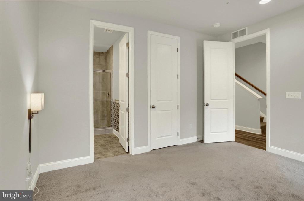 3213 WAYLAND ROAD
