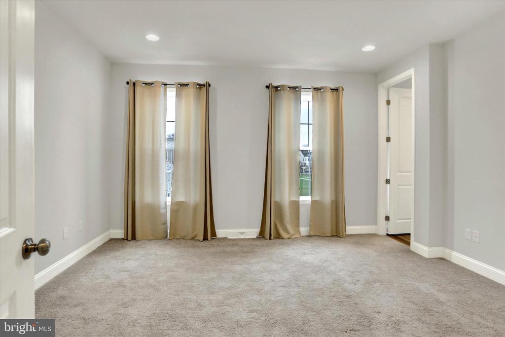 3213 WAYLAND ROAD