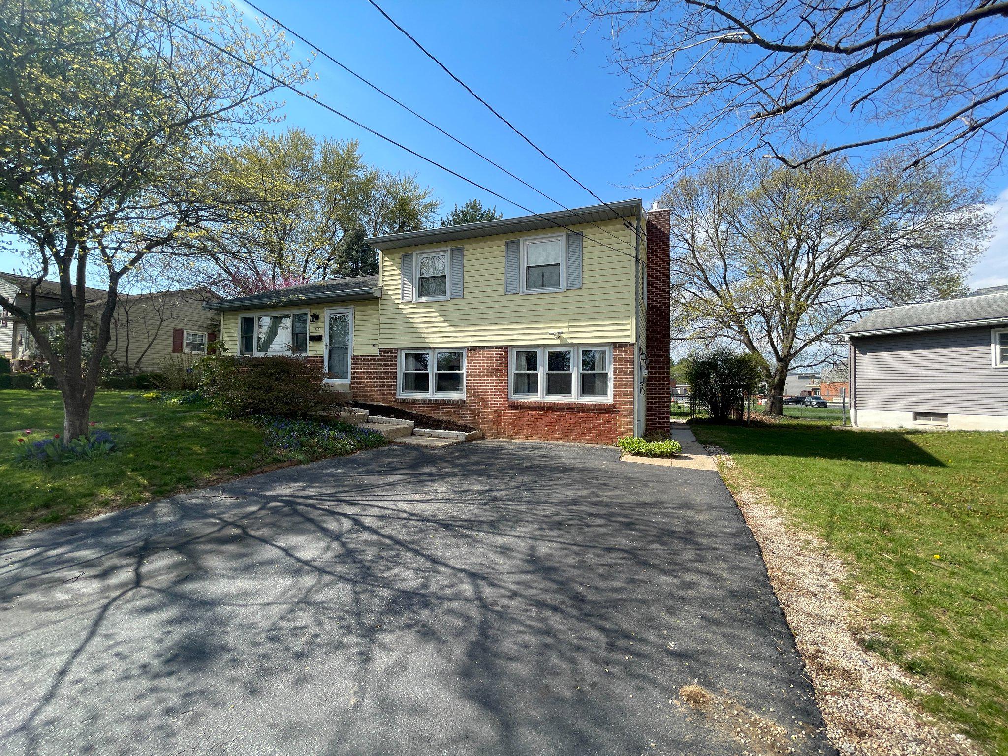113 E WOODLAND DRIVE