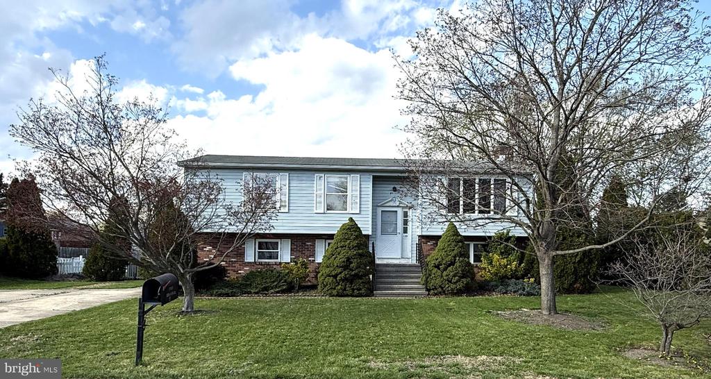 129 DARR AVENUE