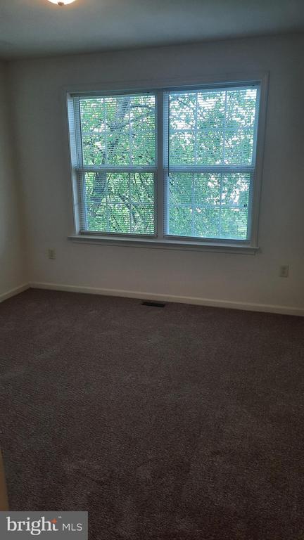 325 ANTILLES COURT