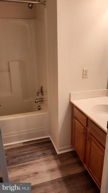 325 ANTILLES COURT