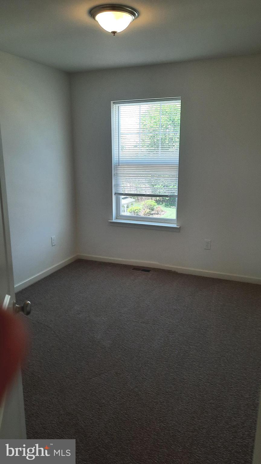 712 ADMIRALS QUAY DRIVE