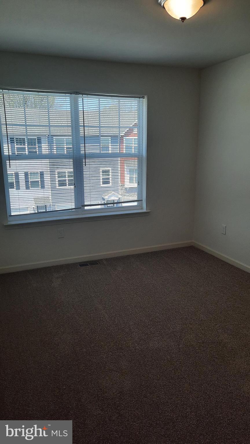 712 ADMIRALS QUAY DRIVE