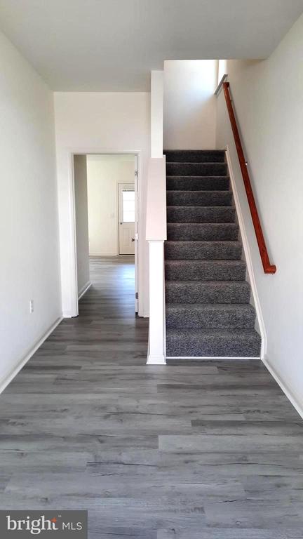 824 ADMIRALS QUAY DRIVE