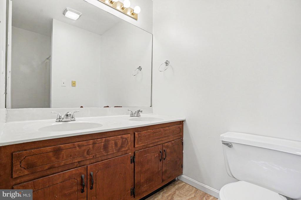 4119 NANTUCKET DRIVE