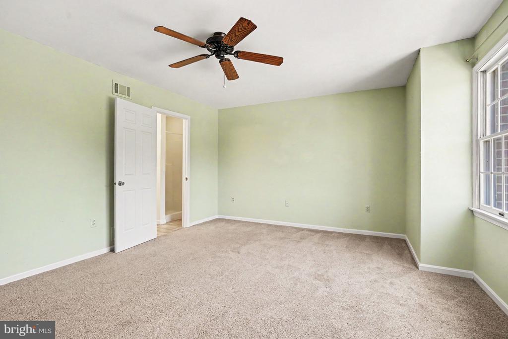 4119 NANTUCKET DRIVE
