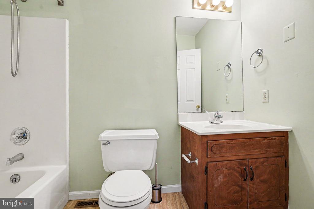 4119 NANTUCKET DRIVE