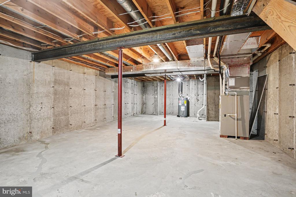 4119 NANTUCKET DRIVE