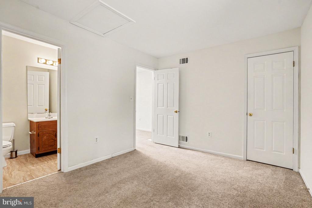 4119 NANTUCKET DRIVE