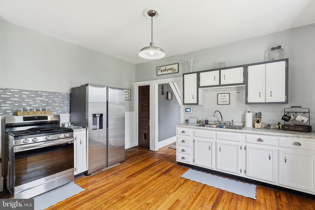 513 S 3RD STREET