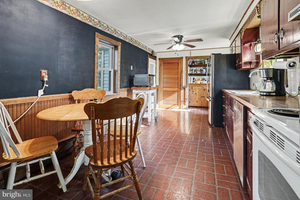 2143 NEWVILLE ROAD