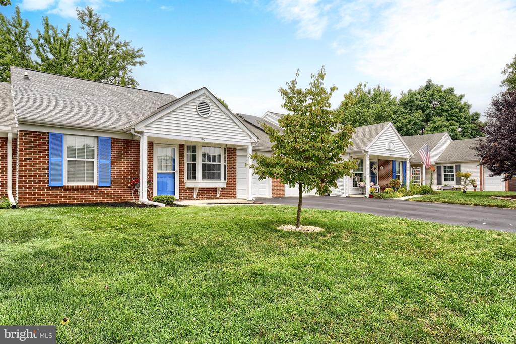 29 WESTFIELDS DRIVE