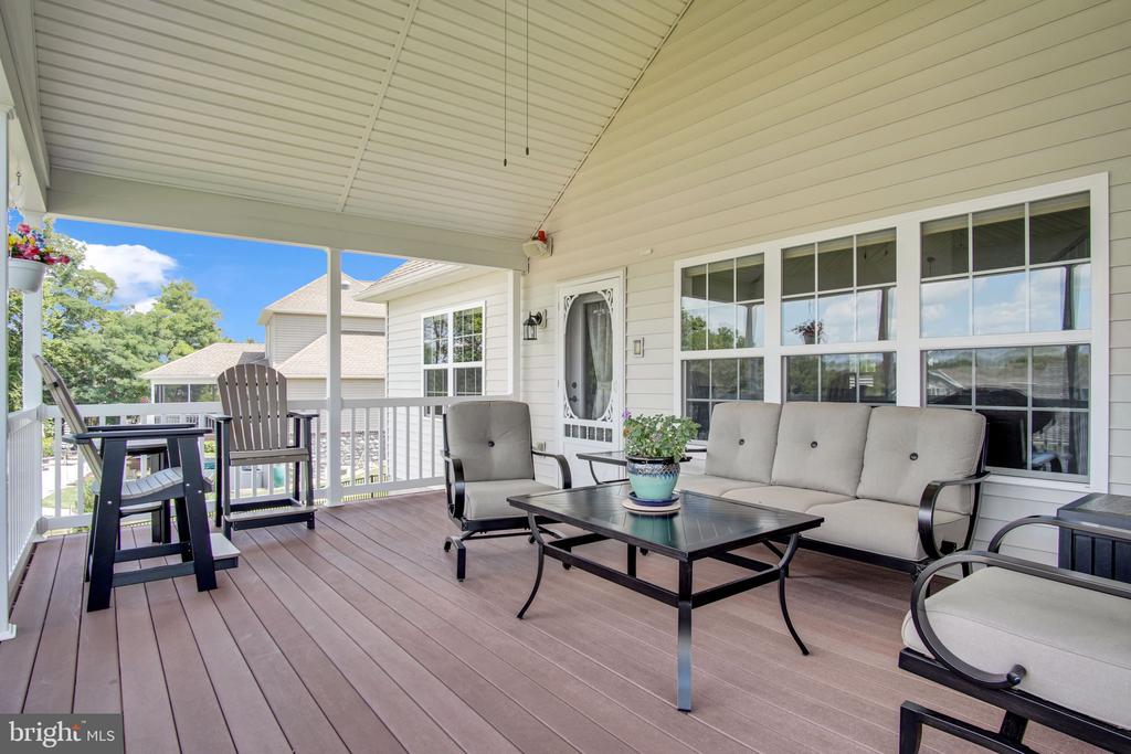 834 TAMANINI WAY