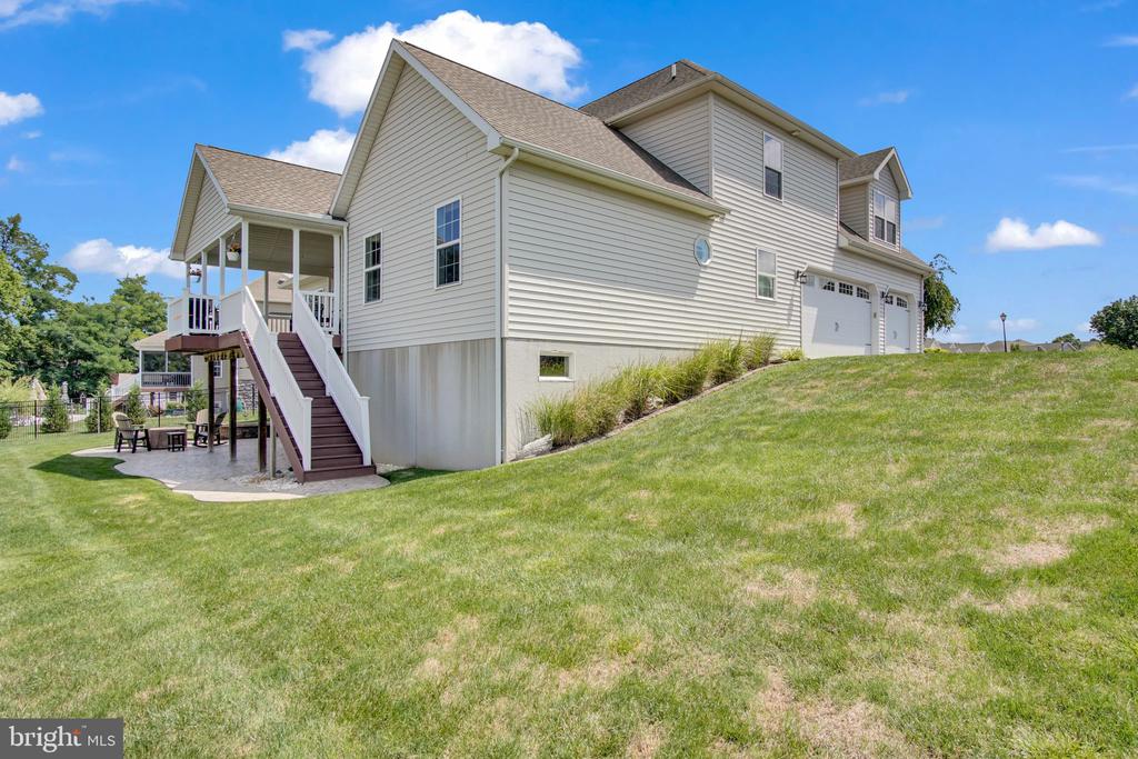 834 TAMANINI WAY