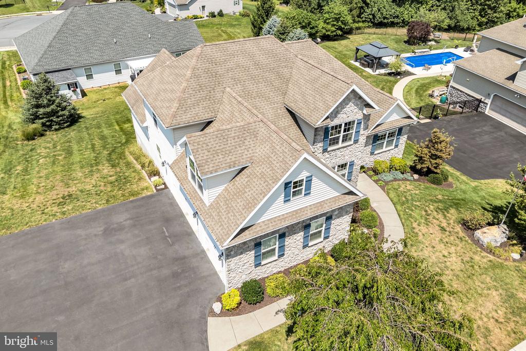 834 TAMANINI WAY
