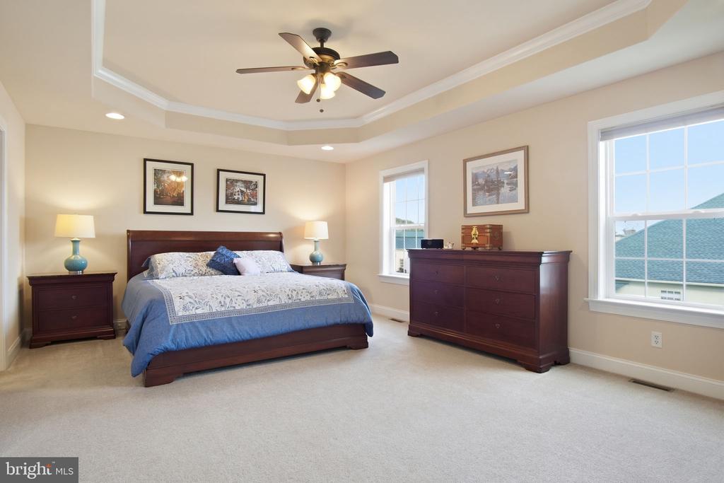 834 TAMANINI WAY