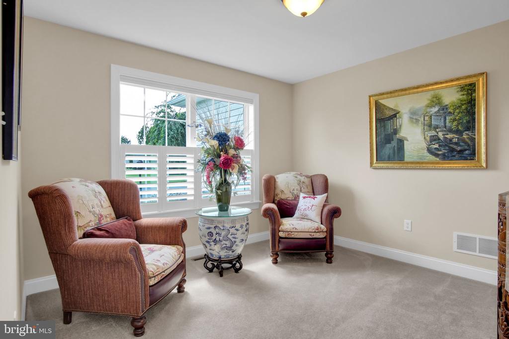 834 TAMANINI WAY
