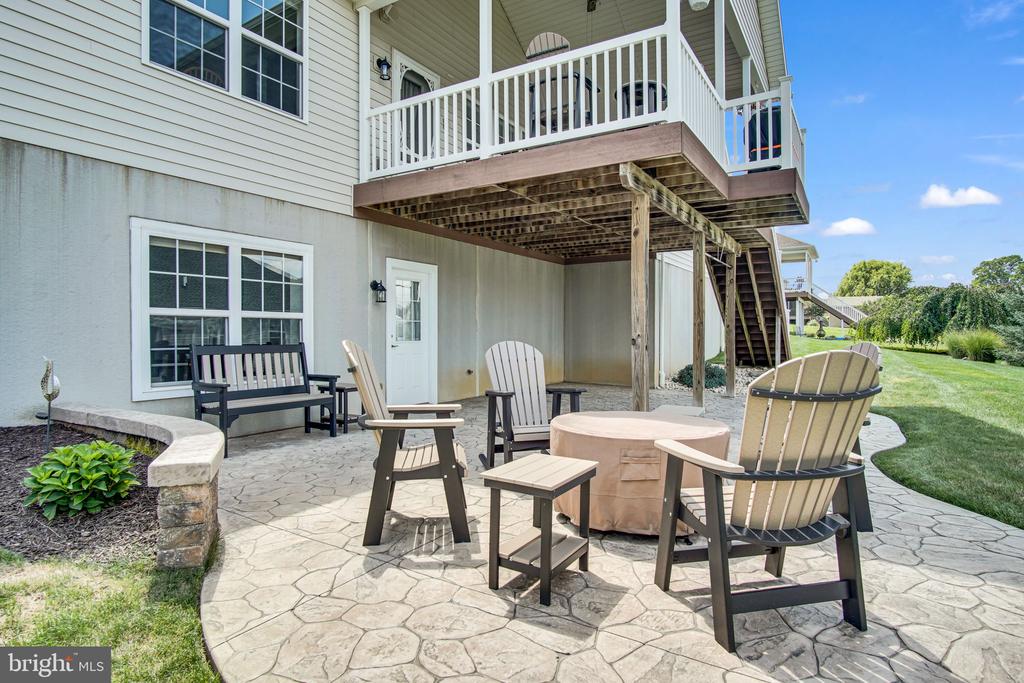 834 TAMANINI WAY