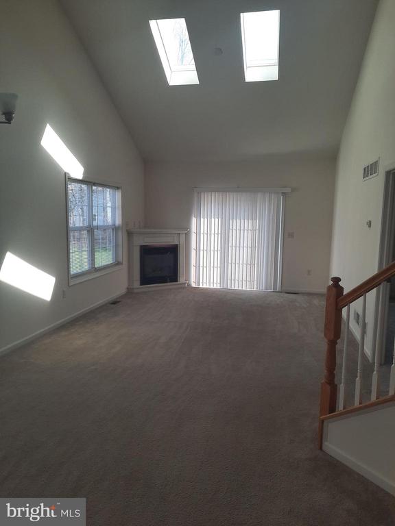 407 MERCURY DRIVE