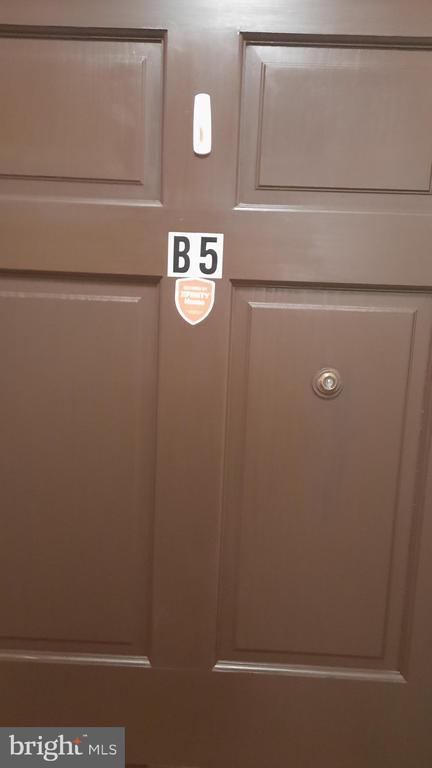 12 S FILBERT STREET Unit: B5