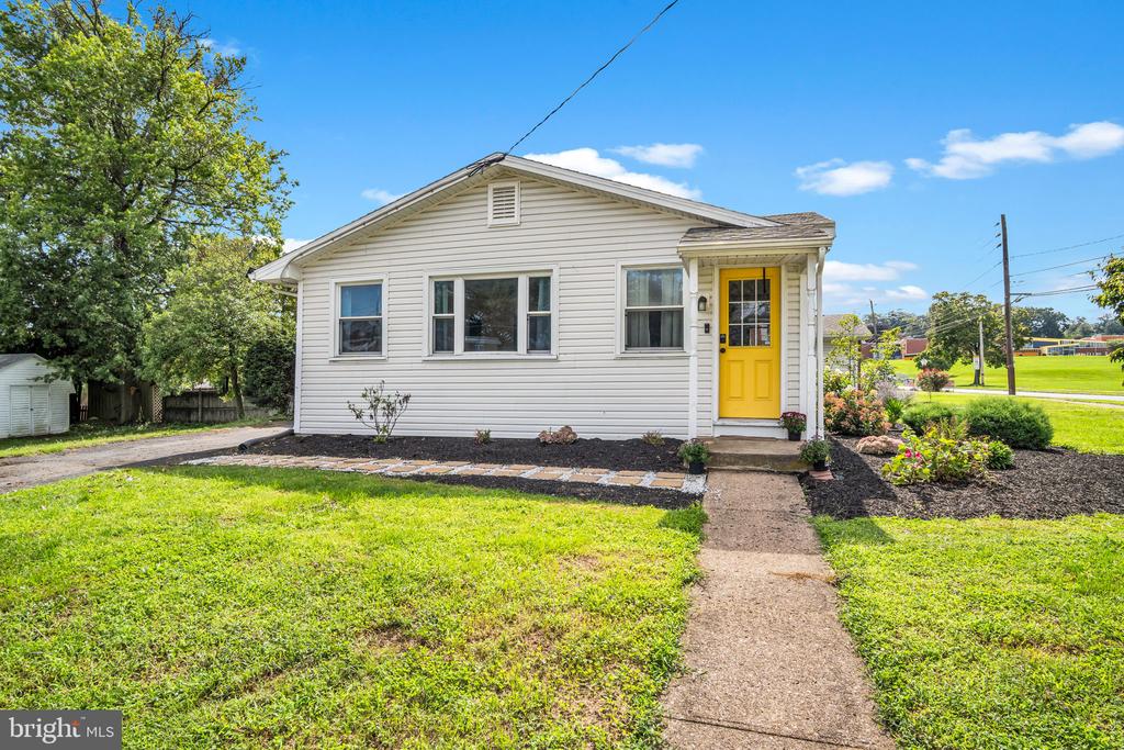 400 BEACON HILL ROAD