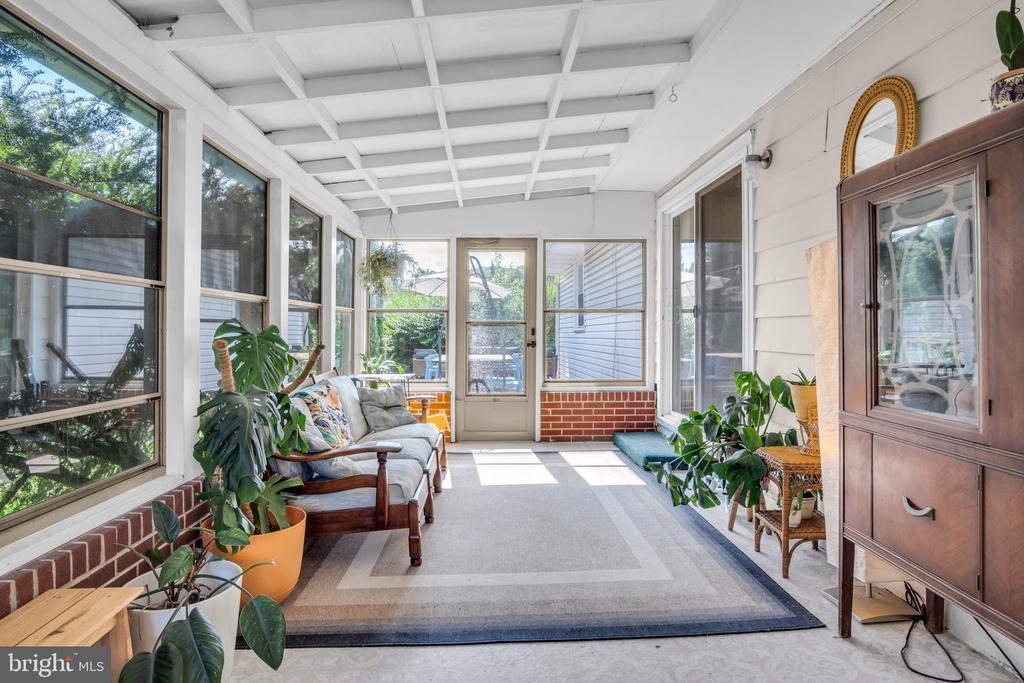 400 BEACON HILL ROAD