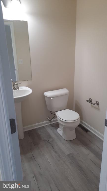 1037 ADMIRALS QUAY DRIVE