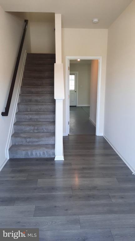 1037 ADMIRALS QUAY DRIVE