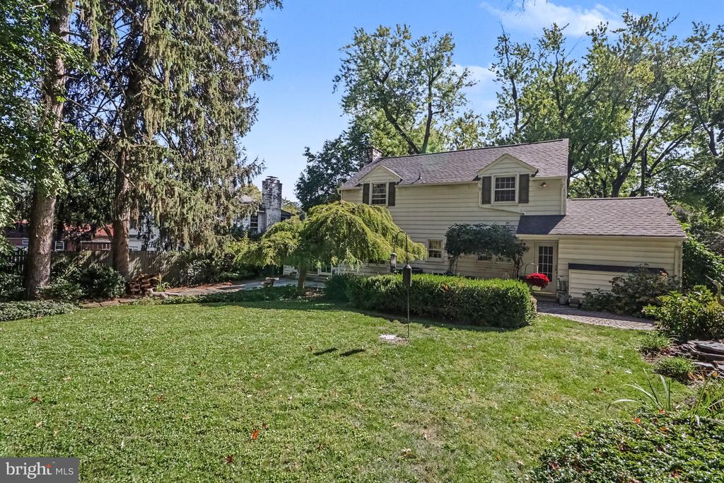 2812 MERION ROAD