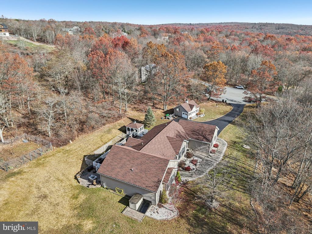 19 FARMER COURT