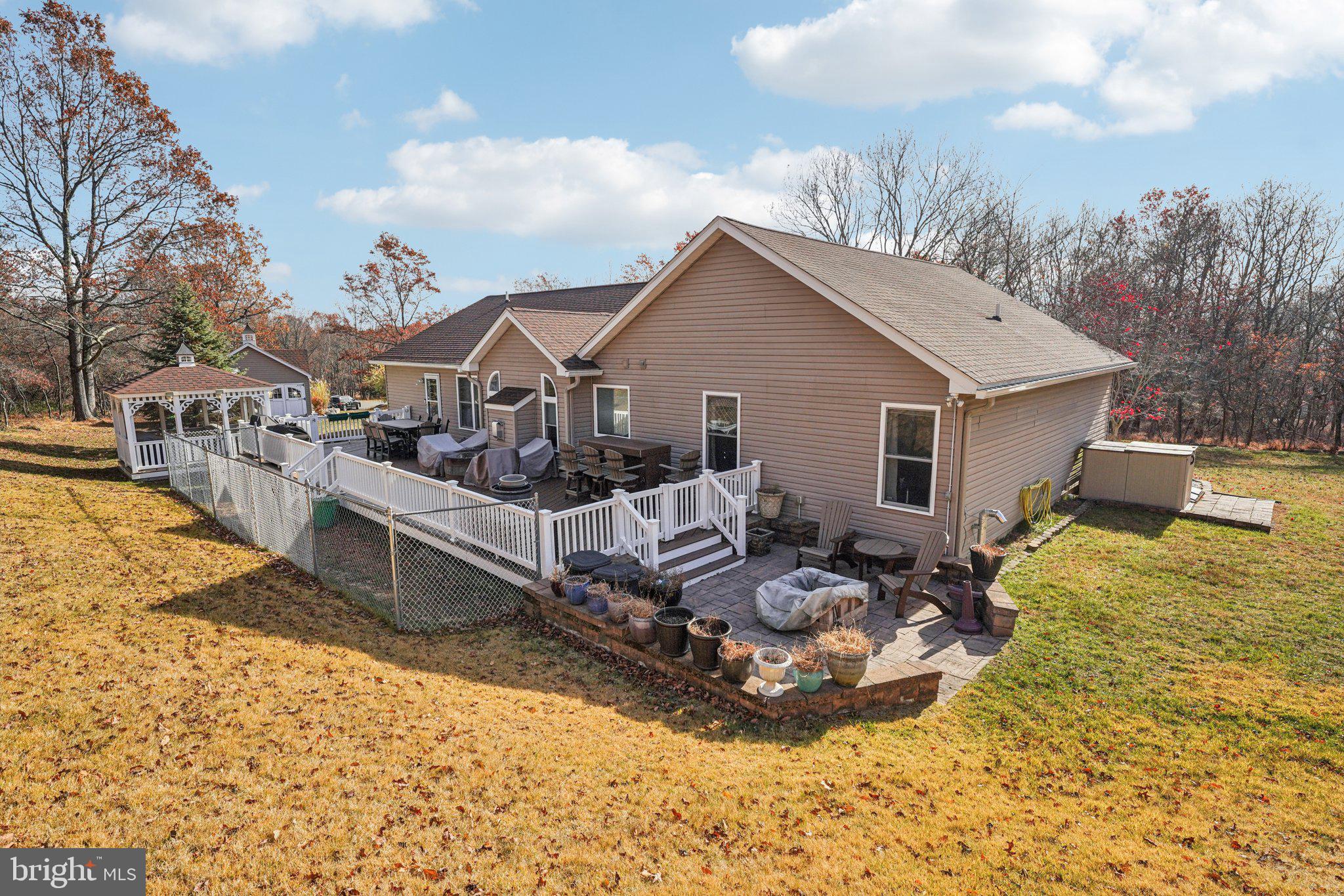 19 FARMER COURT