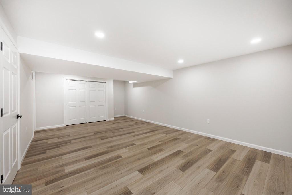 6 Lafitte Ct