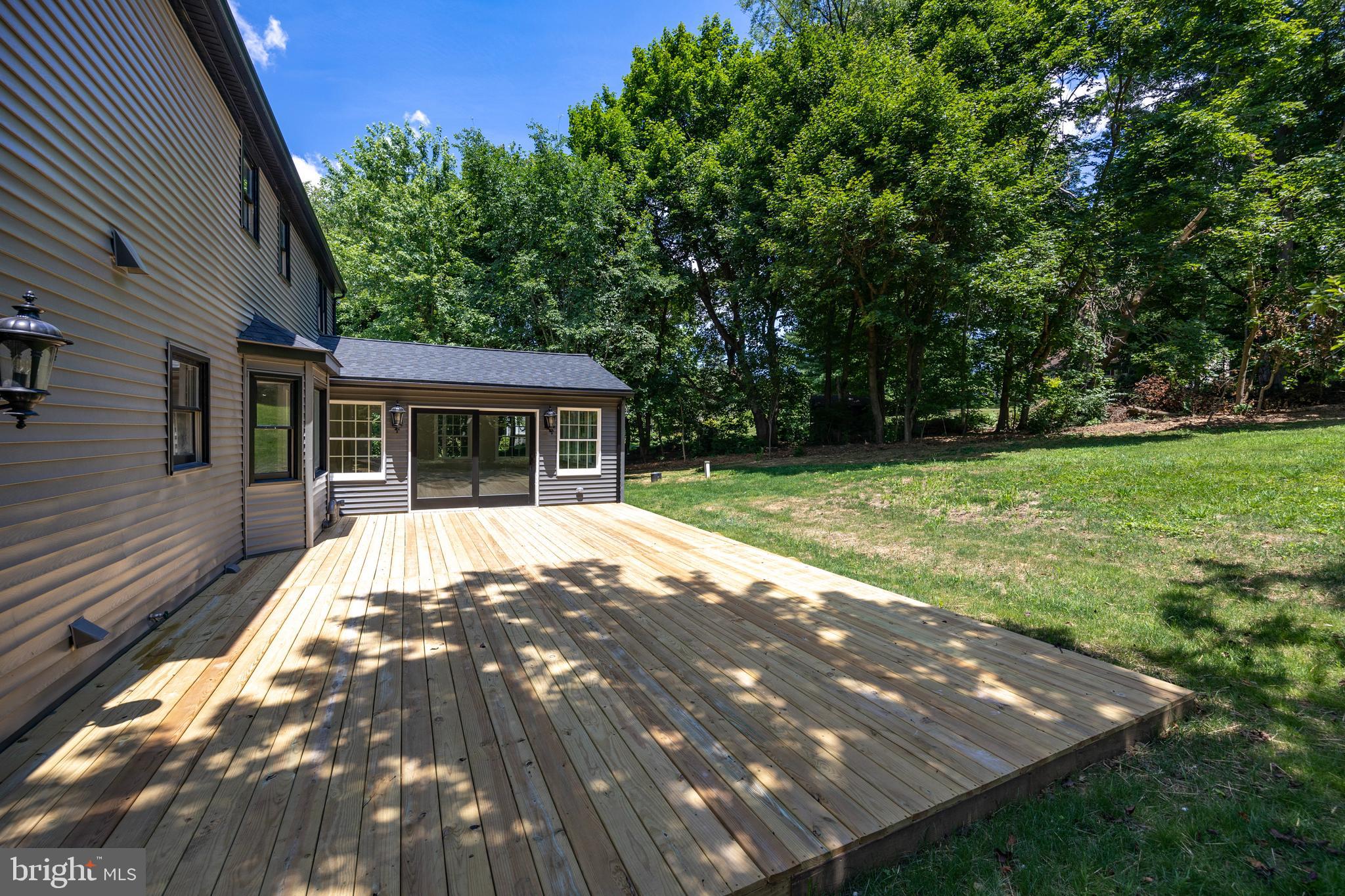6 Lafitte Ct