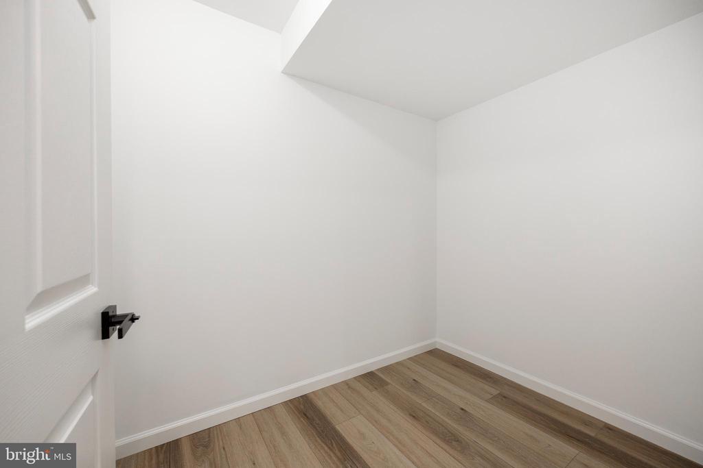 6 Lafitte Ct