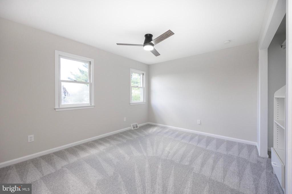 6 Lafitte Ct
