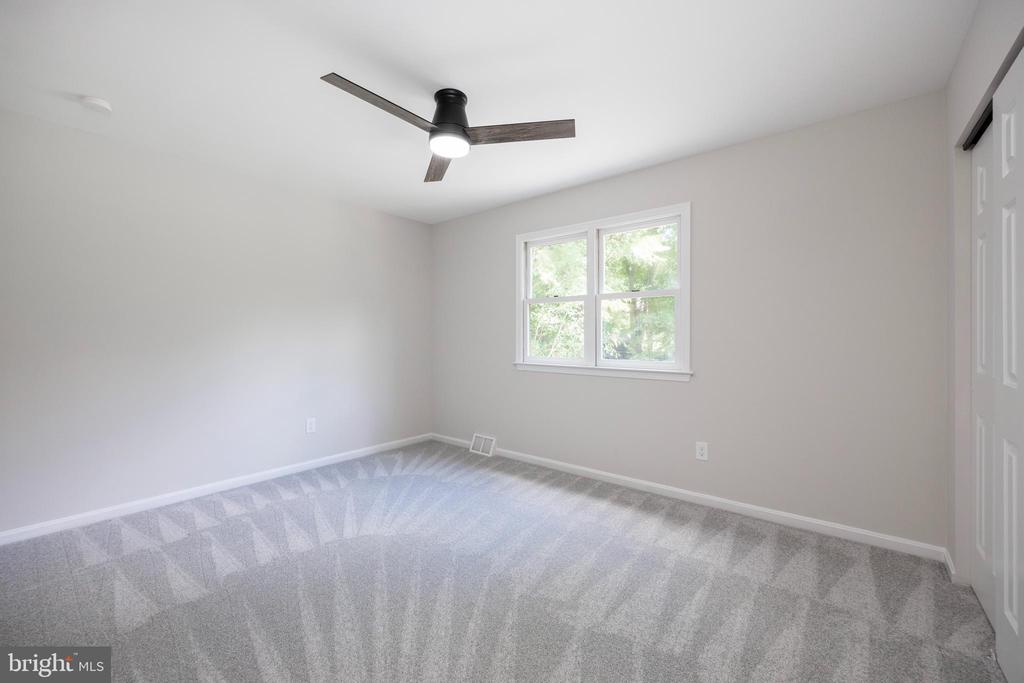6 Lafitte Ct