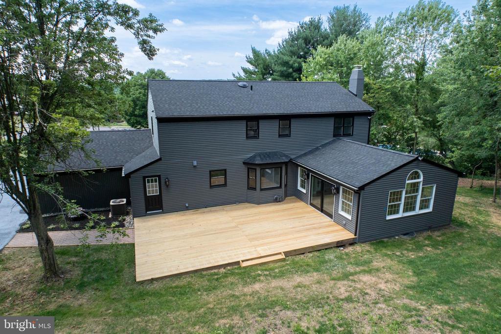 6 Lafitte Ct