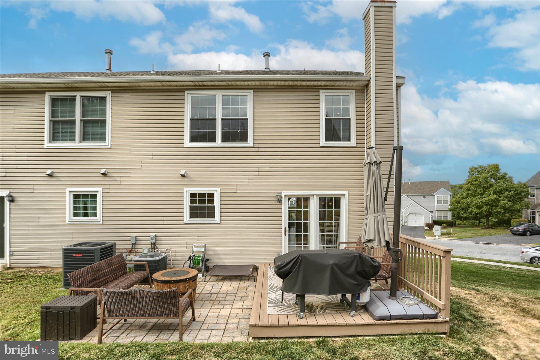 6207 Spring Knoll Dr