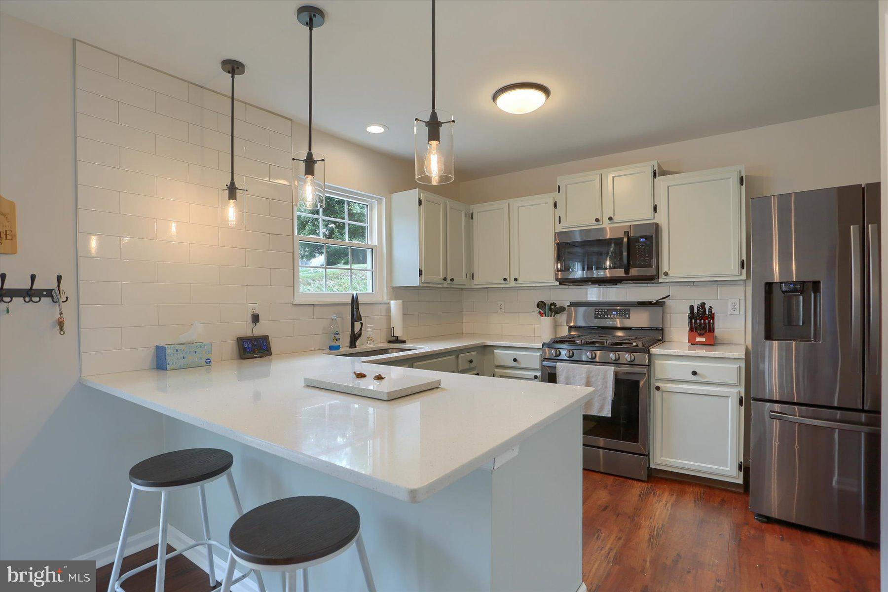 6207 Spring Knoll Dr