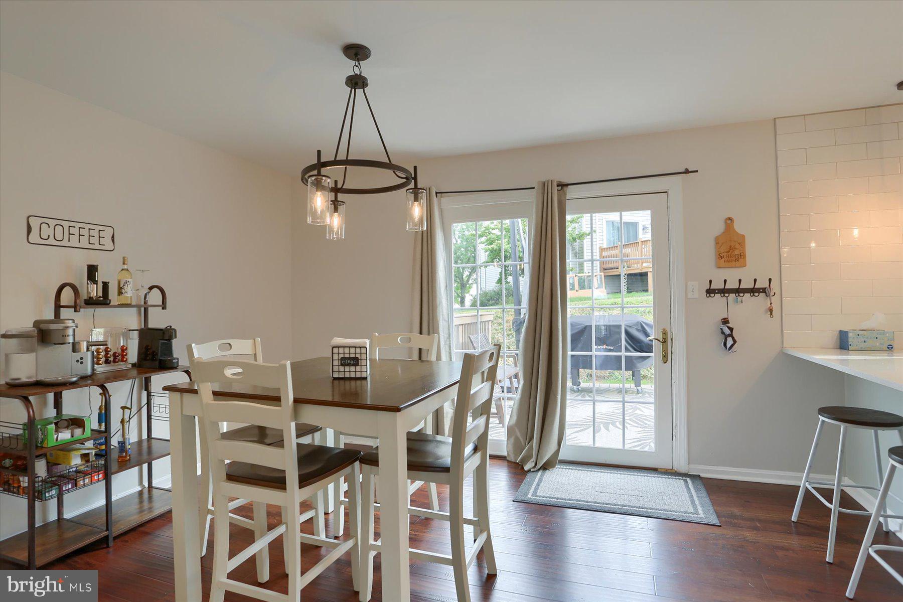 6207 Spring Knoll Dr