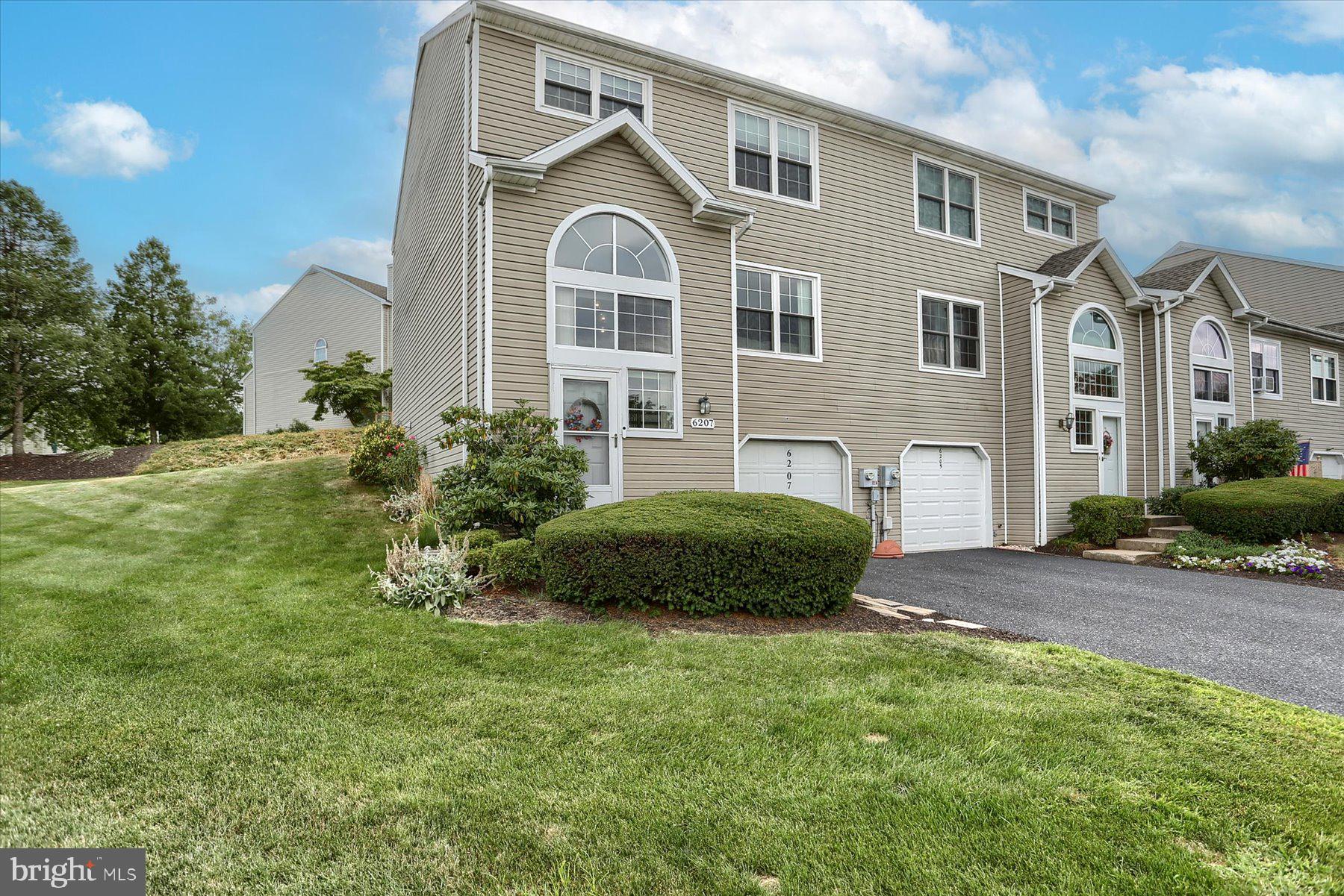 6207 Spring Knoll Dr