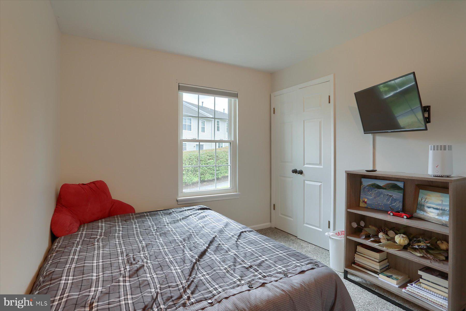 6207 Spring Knoll Dr