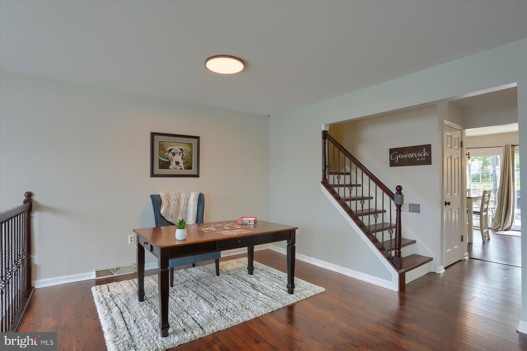 6207 Spring Knoll Dr