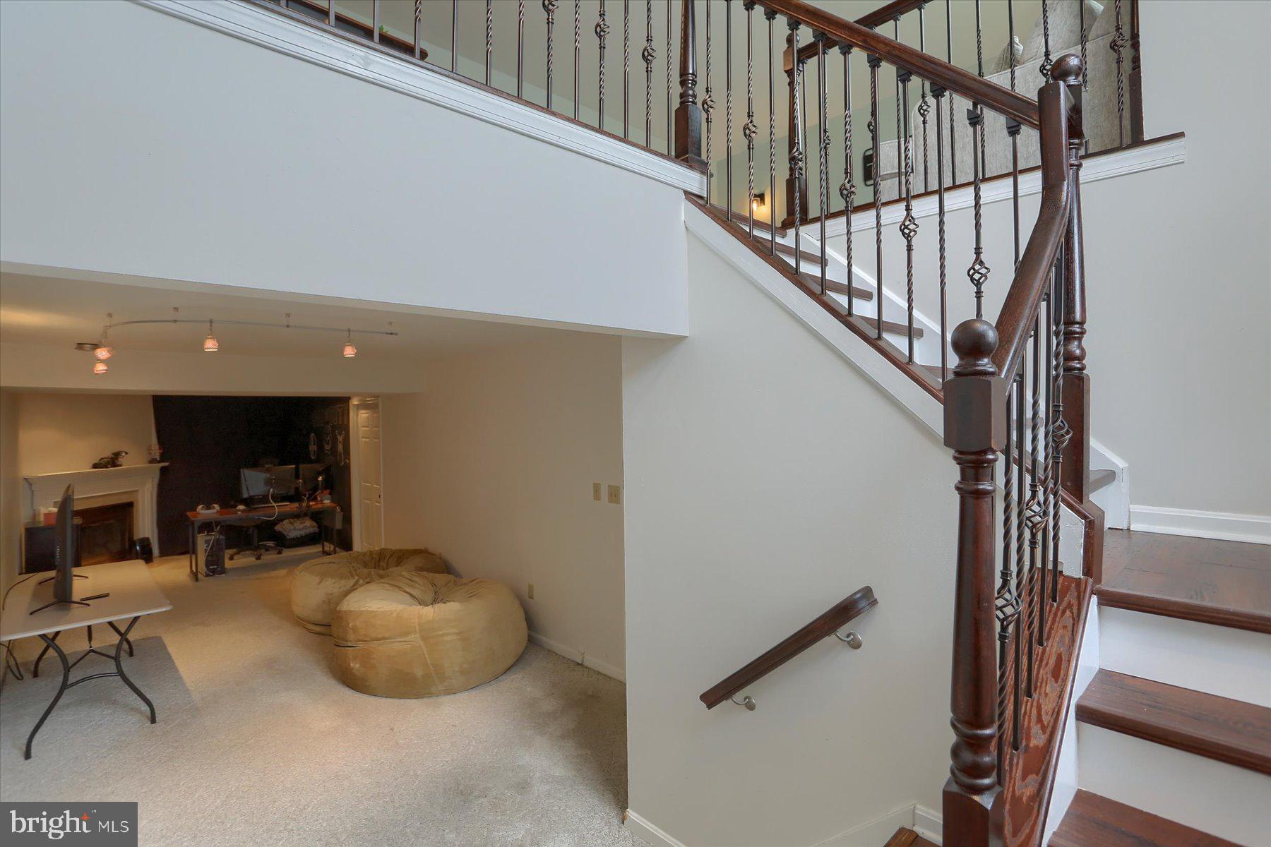 6207 Spring Knoll Dr